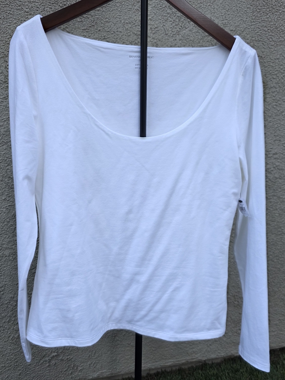 Banana Republic White Scoop Neck Long Sleeve Top